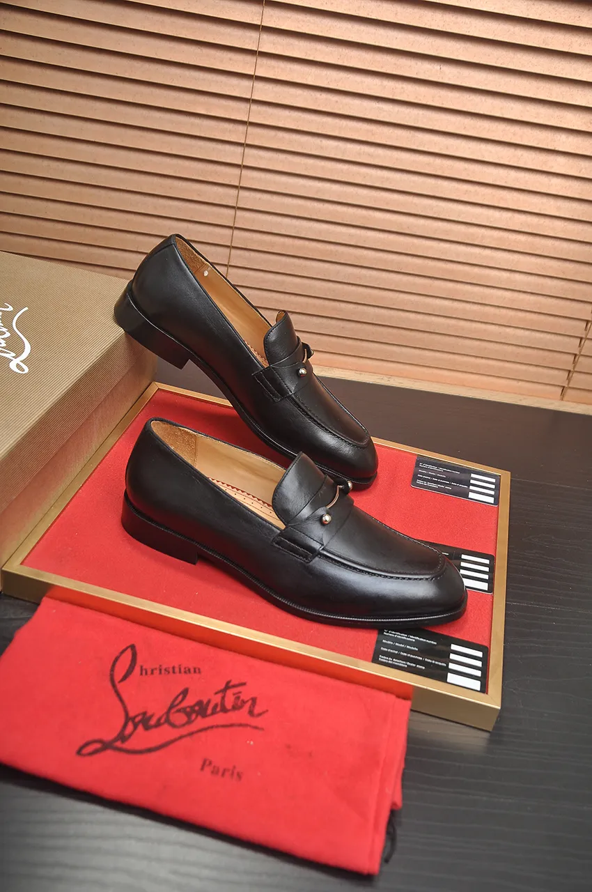 Men's shoes 💰620💶 [Chrstian Loubotin] Red-soled shoes 💋Original mold opening, the highest version on the market, purely handmade ➕Imported cowhide uppers, first-layer water-dyed cowhide lining! Original EU high-gloss outsole. 38 to 45 (45 customized)